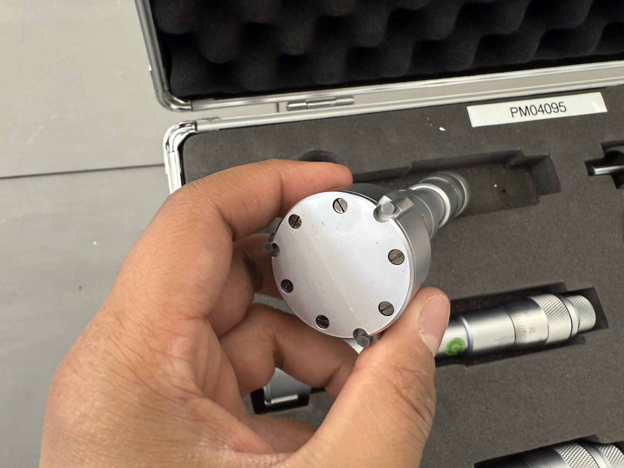 Cierre de un fabricante de herramientas-14