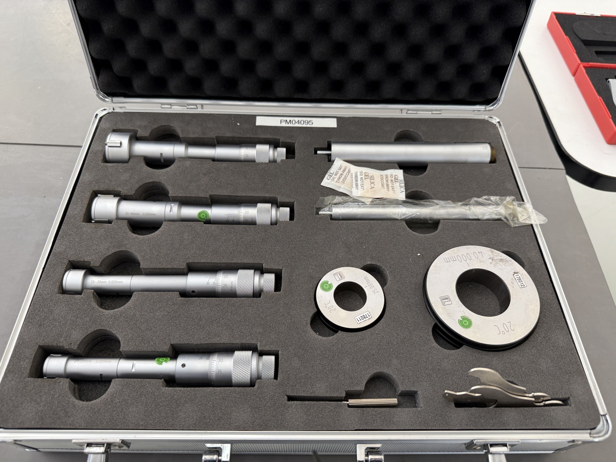 Cierre de un fabricante de herramientas-1