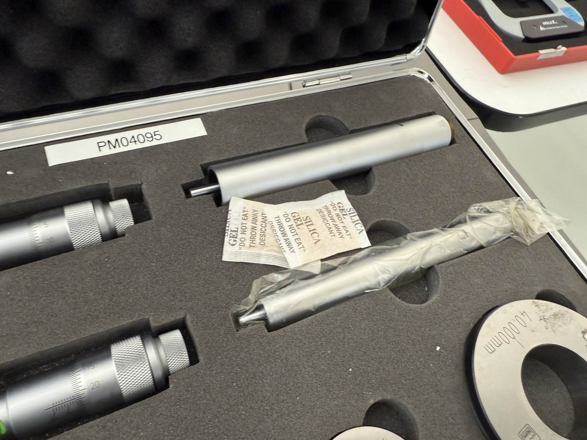 Cierre de un fabricante de herramientas-6