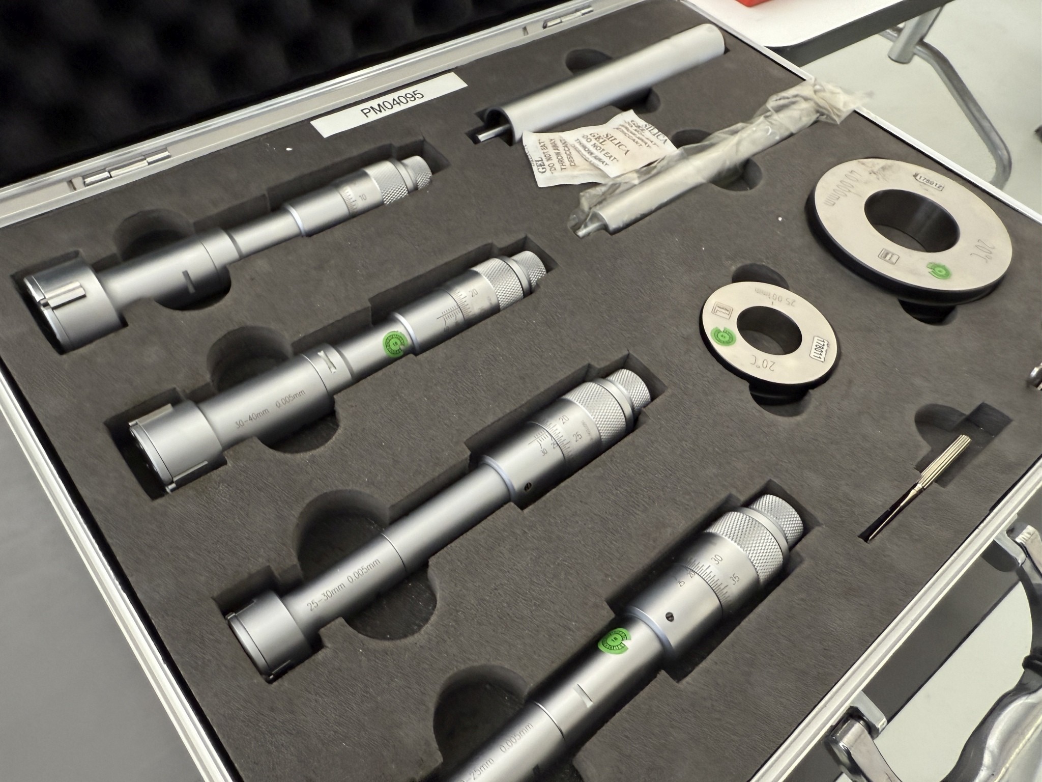 Cierre de un fabricante de herramientas-8