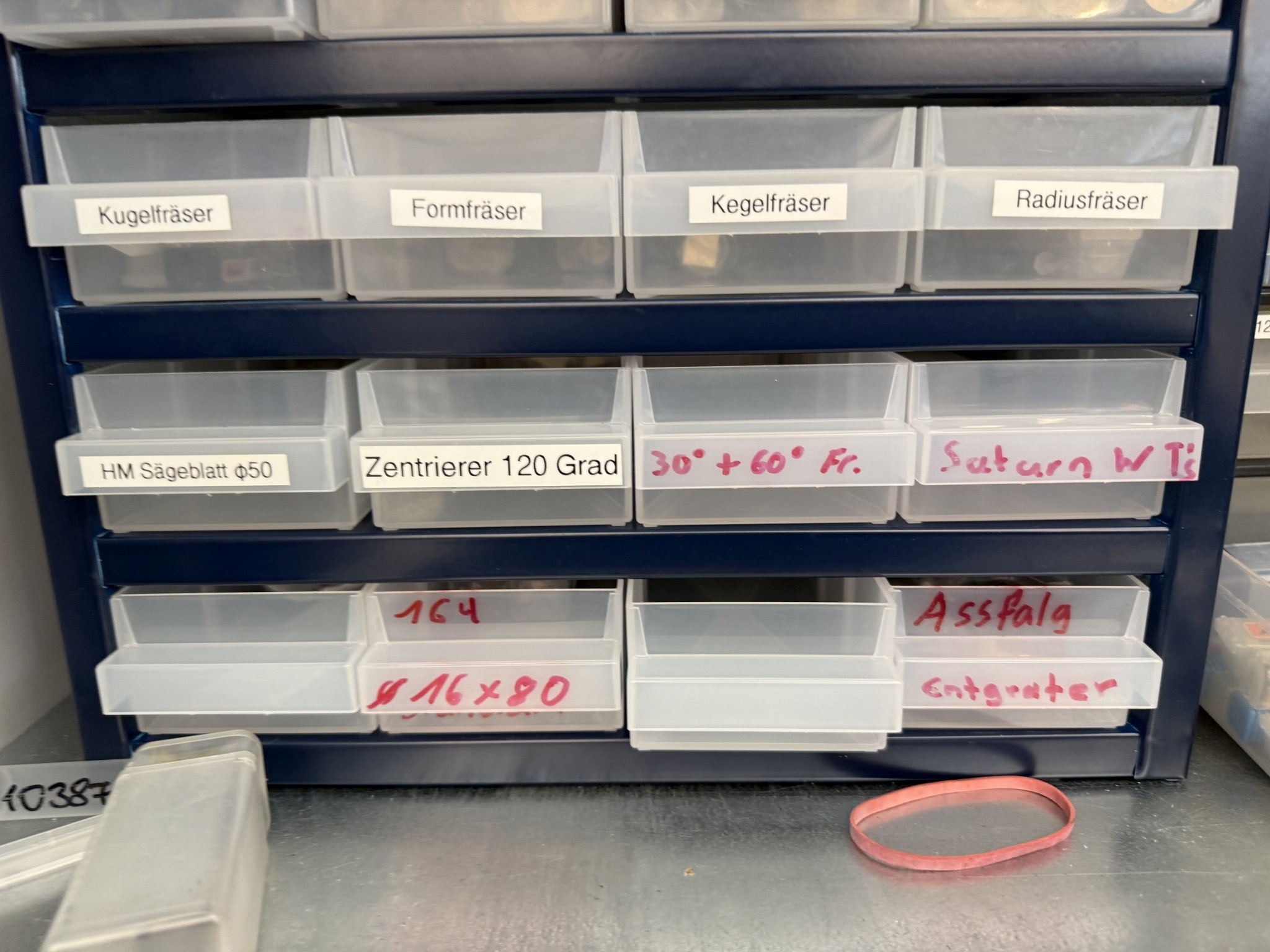 Cierre de un fabricante de herramientas-10