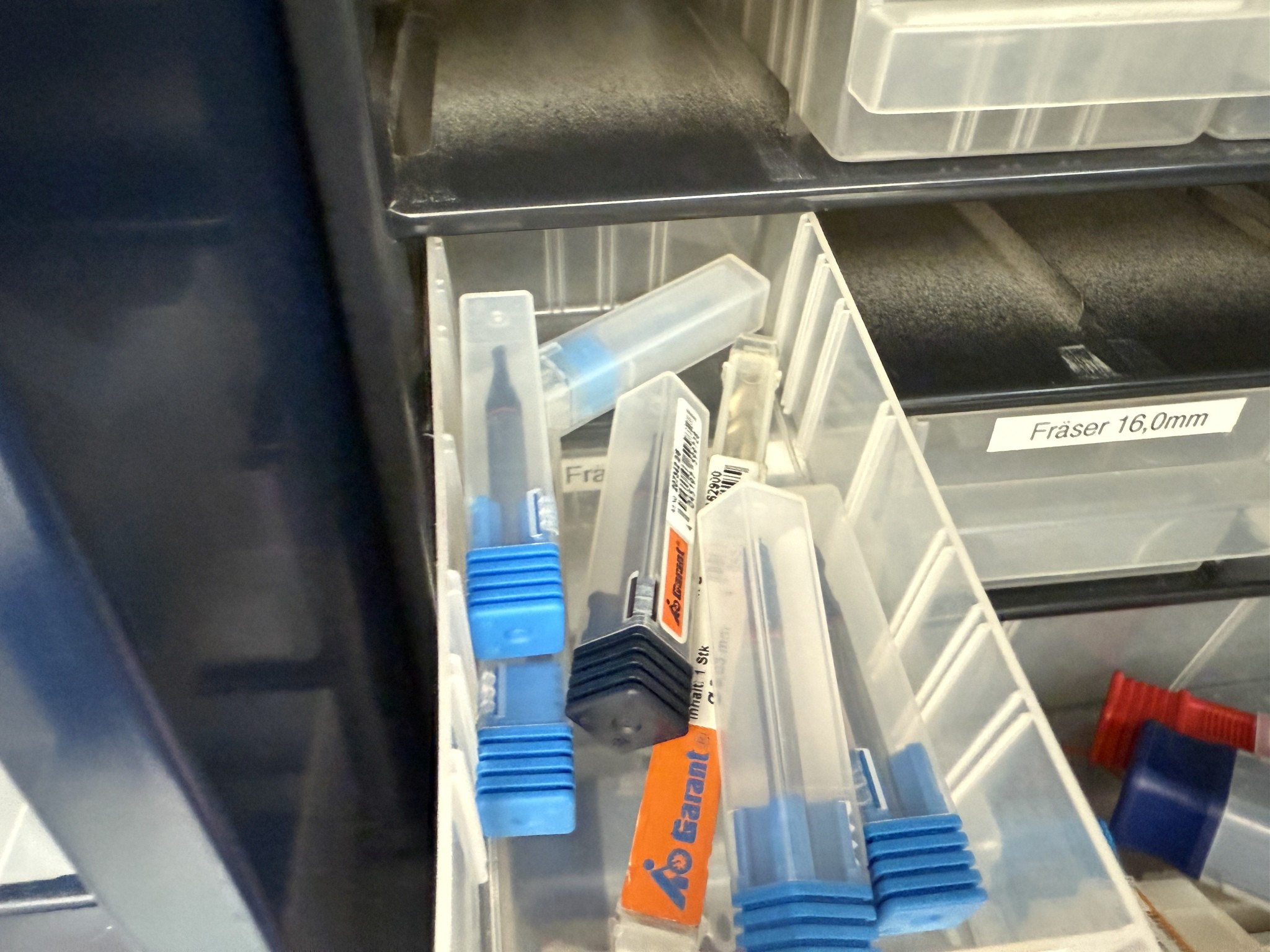 Cierre de un fabricante de herramientas-12