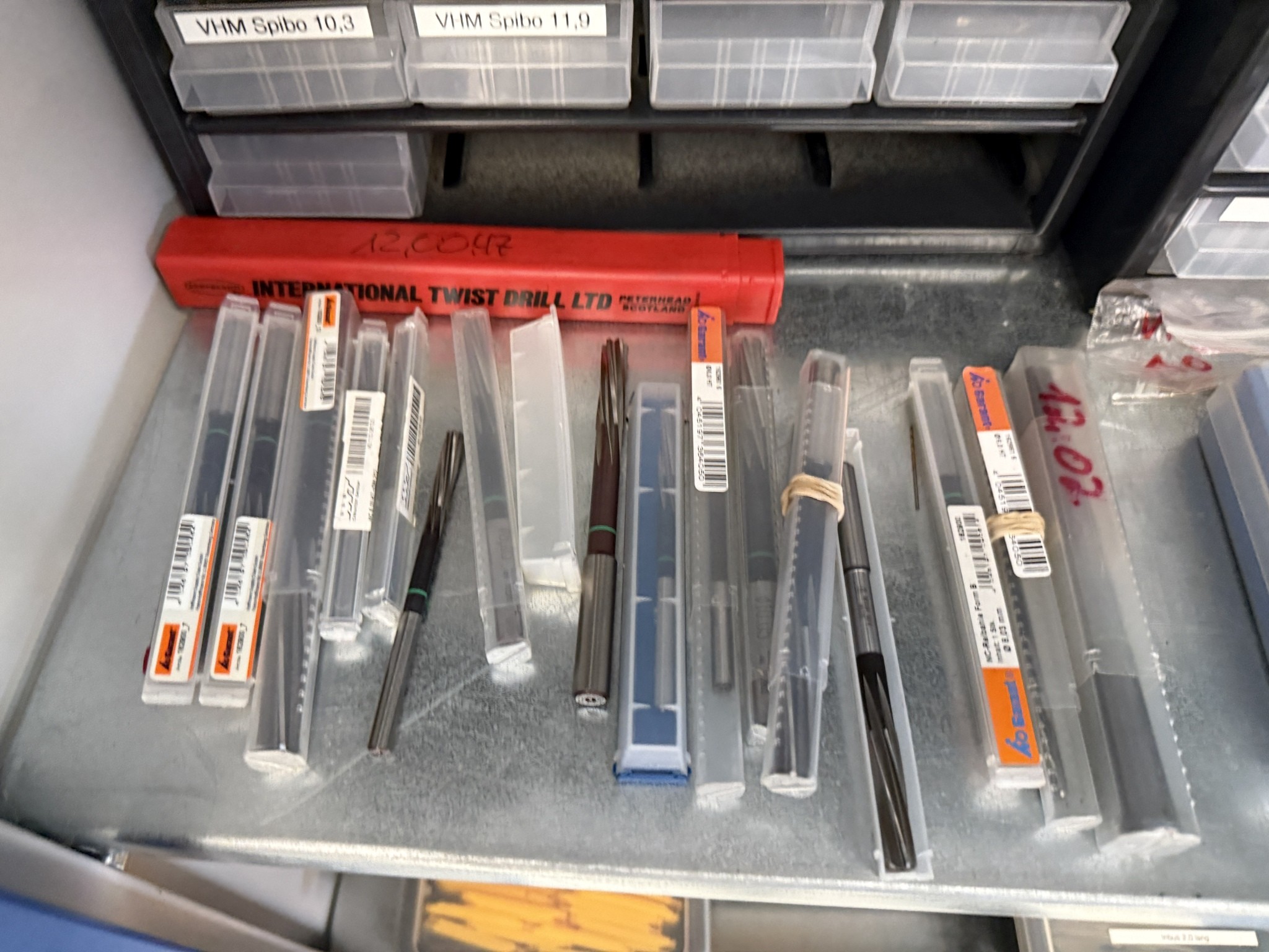 Cierre de un fabricante de herramientas-16