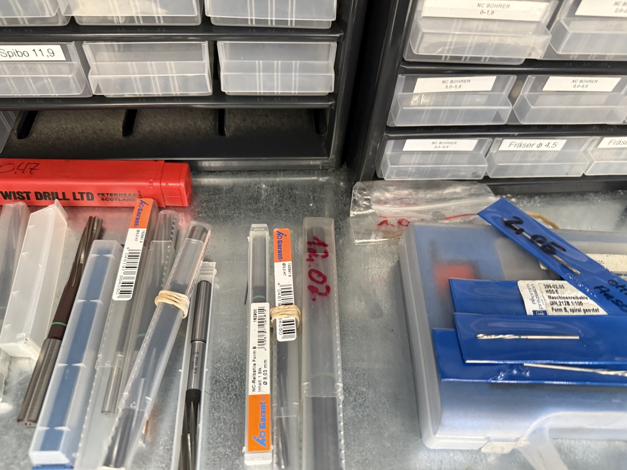 Cierre de un fabricante de herramientas-17