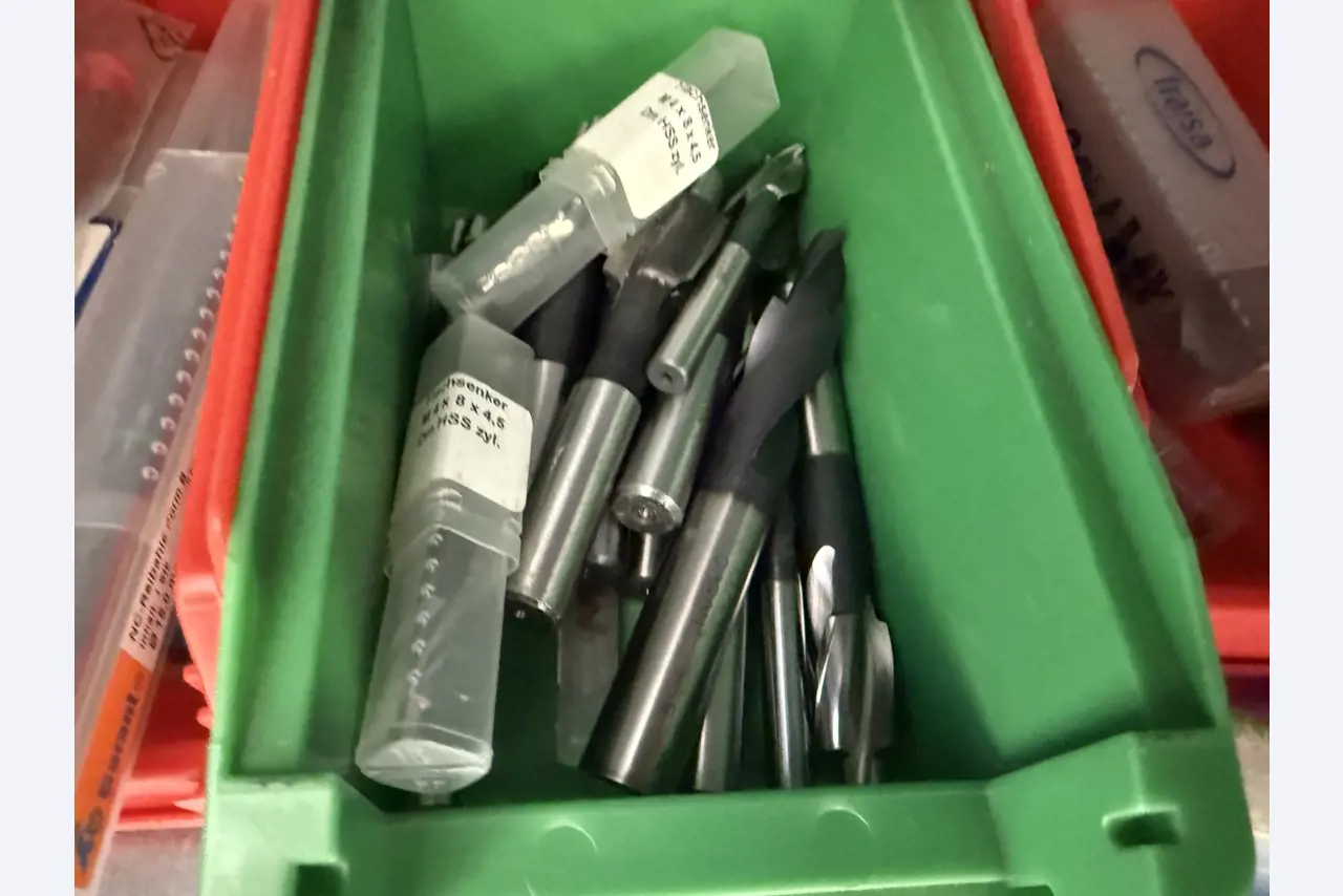 Zaprtje orodjarne-10