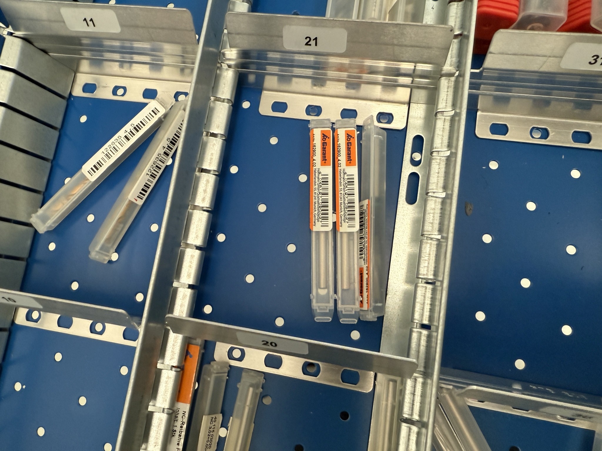 Cierre de un fabricante de herramientas-18