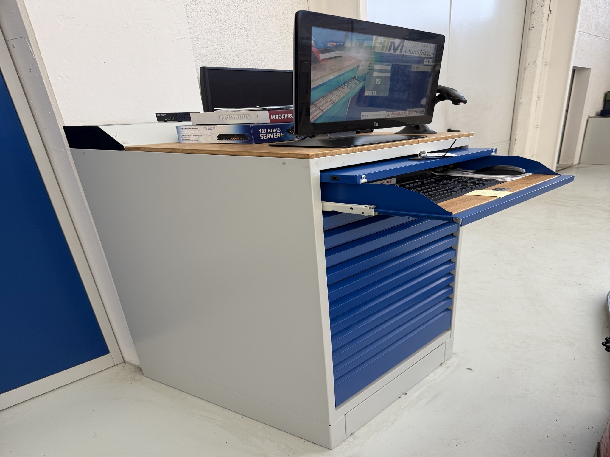 Cierre de un fabricante de herramientas-1