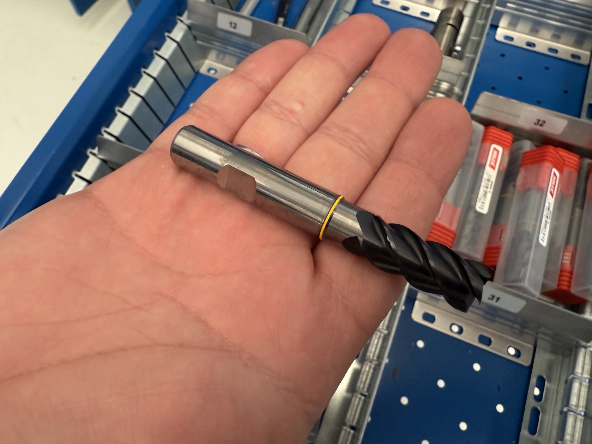 Cierre de un fabricante de herramientas-21