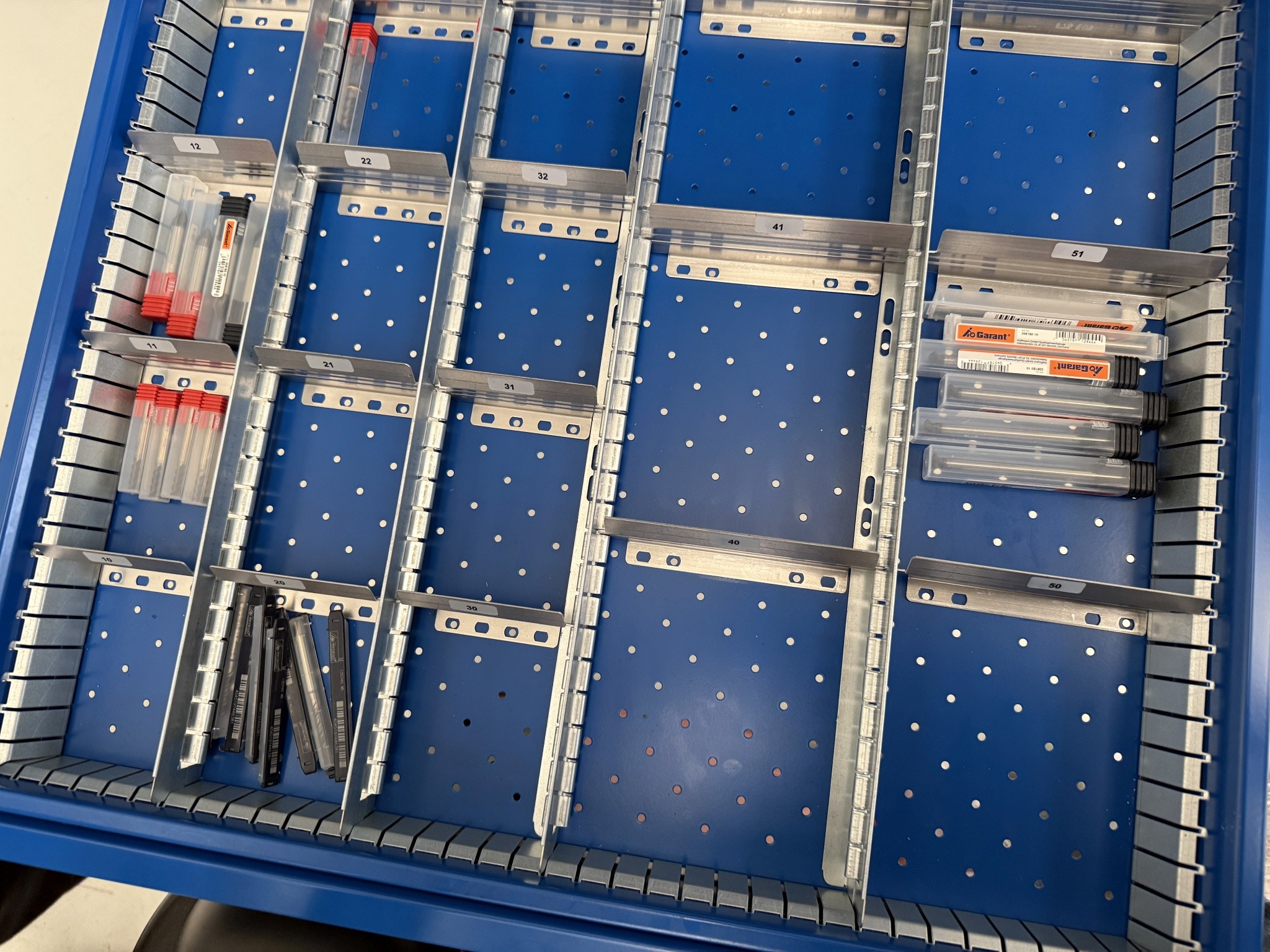 Cierre de un fabricante de herramientas-22