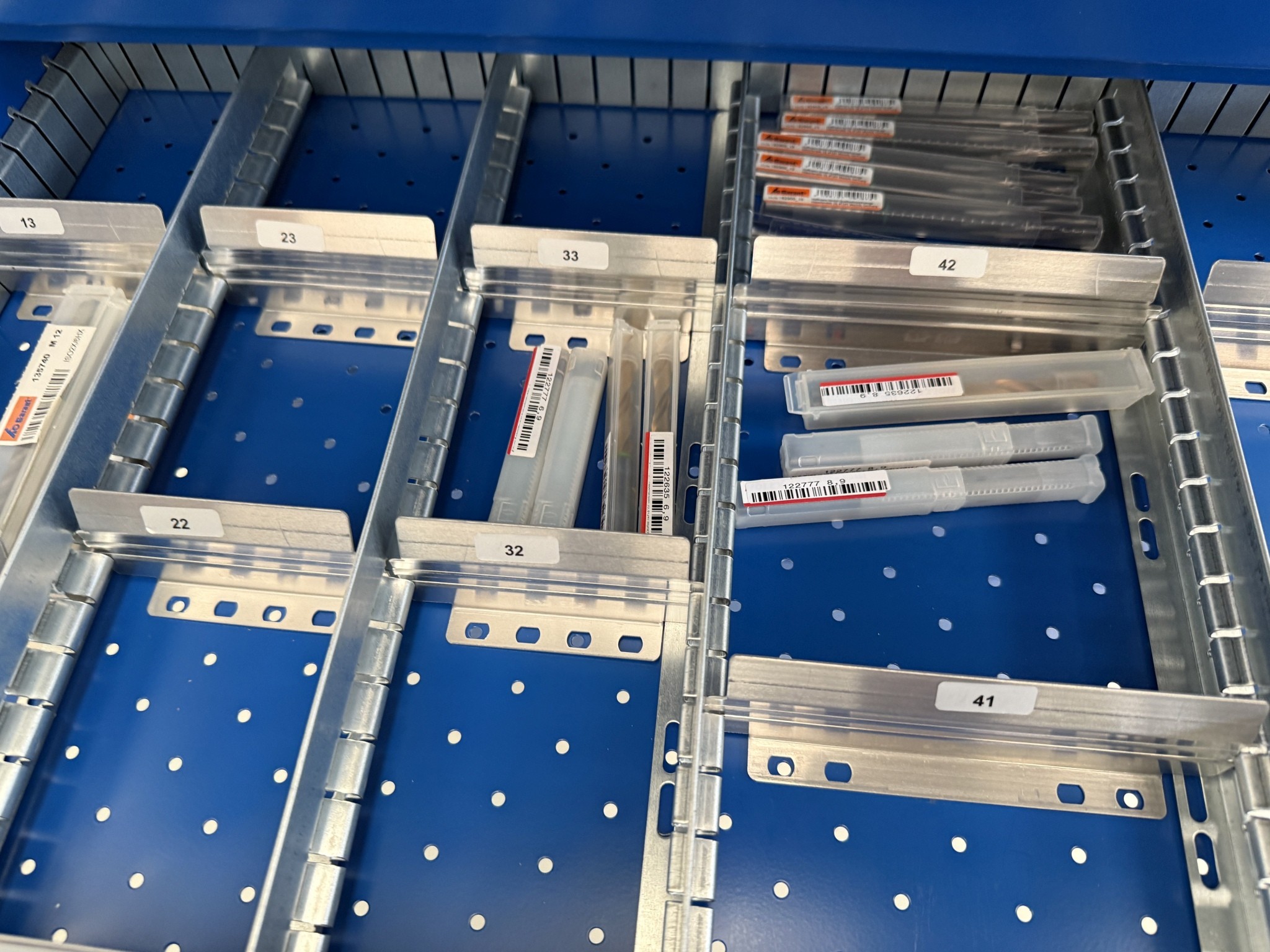 Cierre de un fabricante de herramientas-53