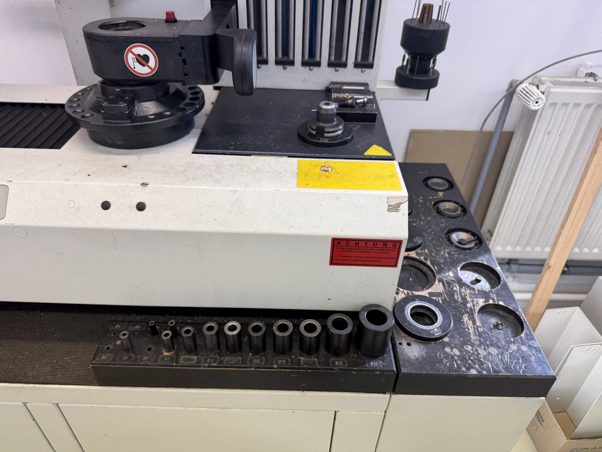 Cierre de un fabricante de herramientas-11