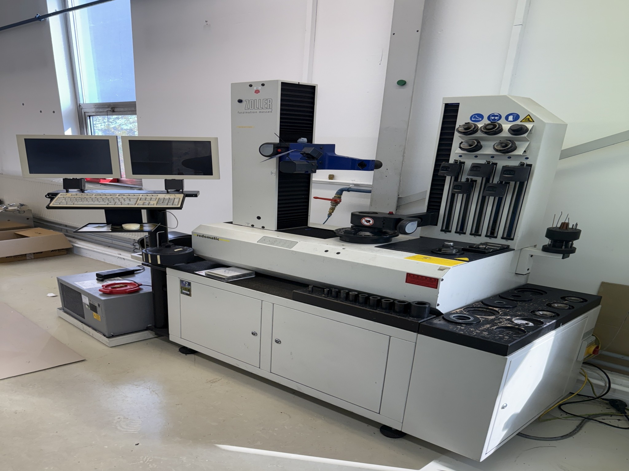 Cierre de un fabricante de herramientas-1