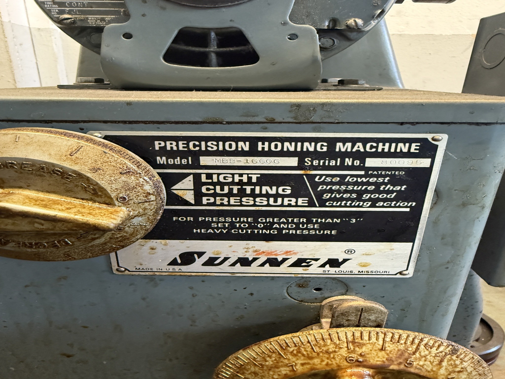 Cierre de un fabricante de herramientas-10