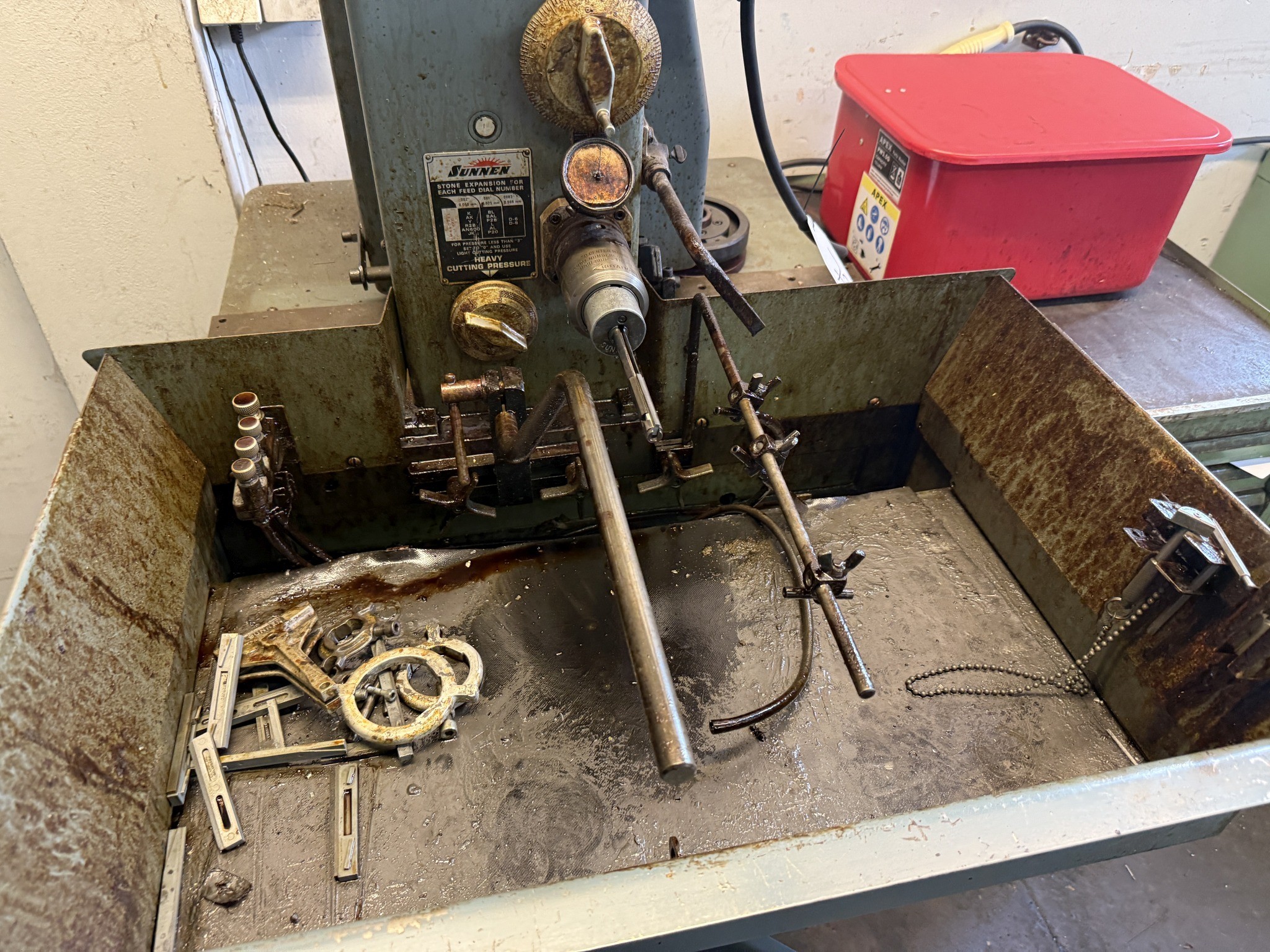 Cierre de un fabricante de herramientas-2