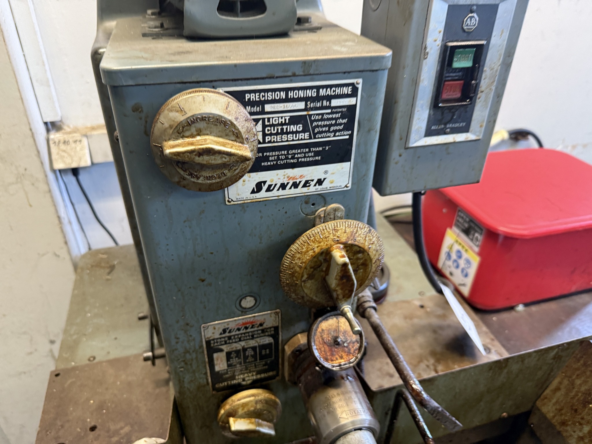 Cierre de un fabricante de herramientas-6