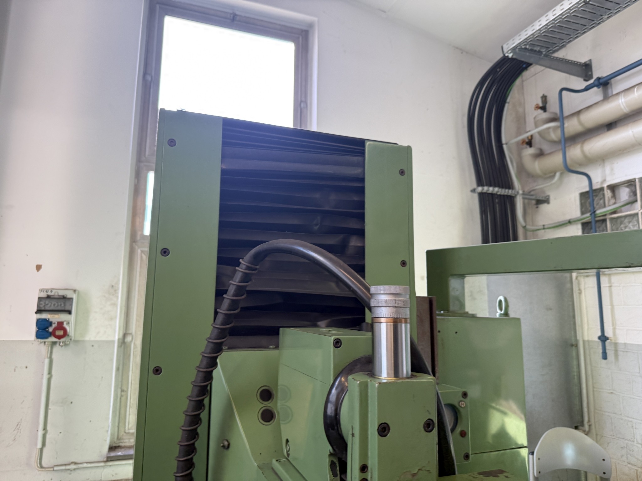 Cierre de un fabricante de herramientas-10