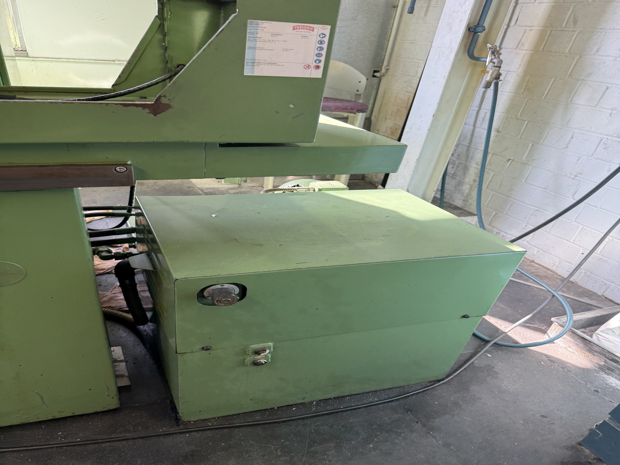 Cierre de un fabricante de herramientas-13