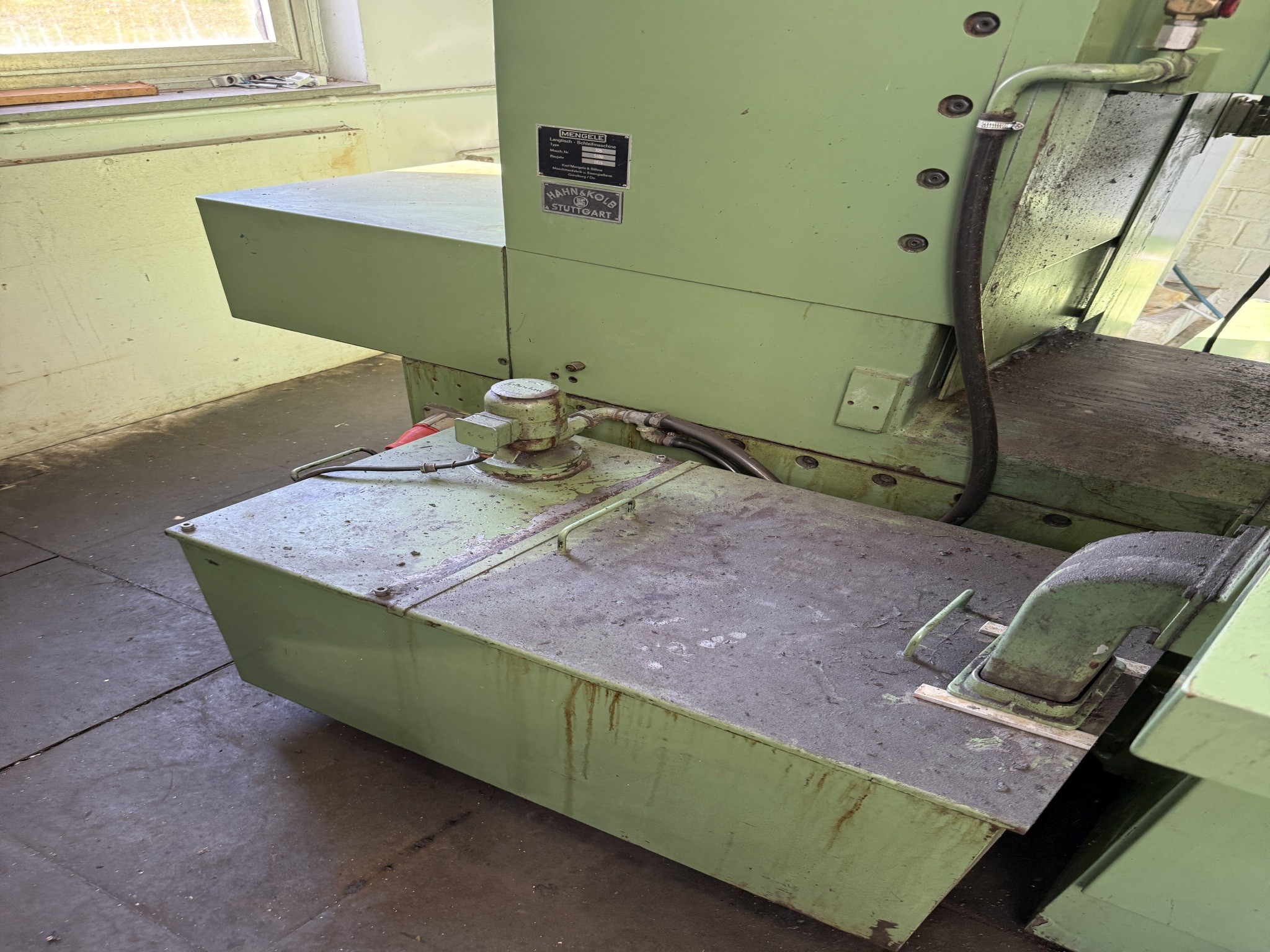 Cierre de un fabricante de herramientas-14