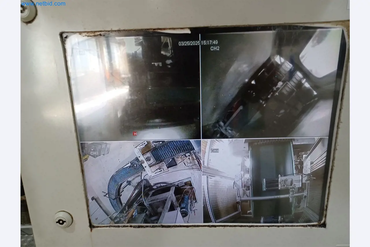 Machines for the production of stamped parts for the automotive industry, among others-13