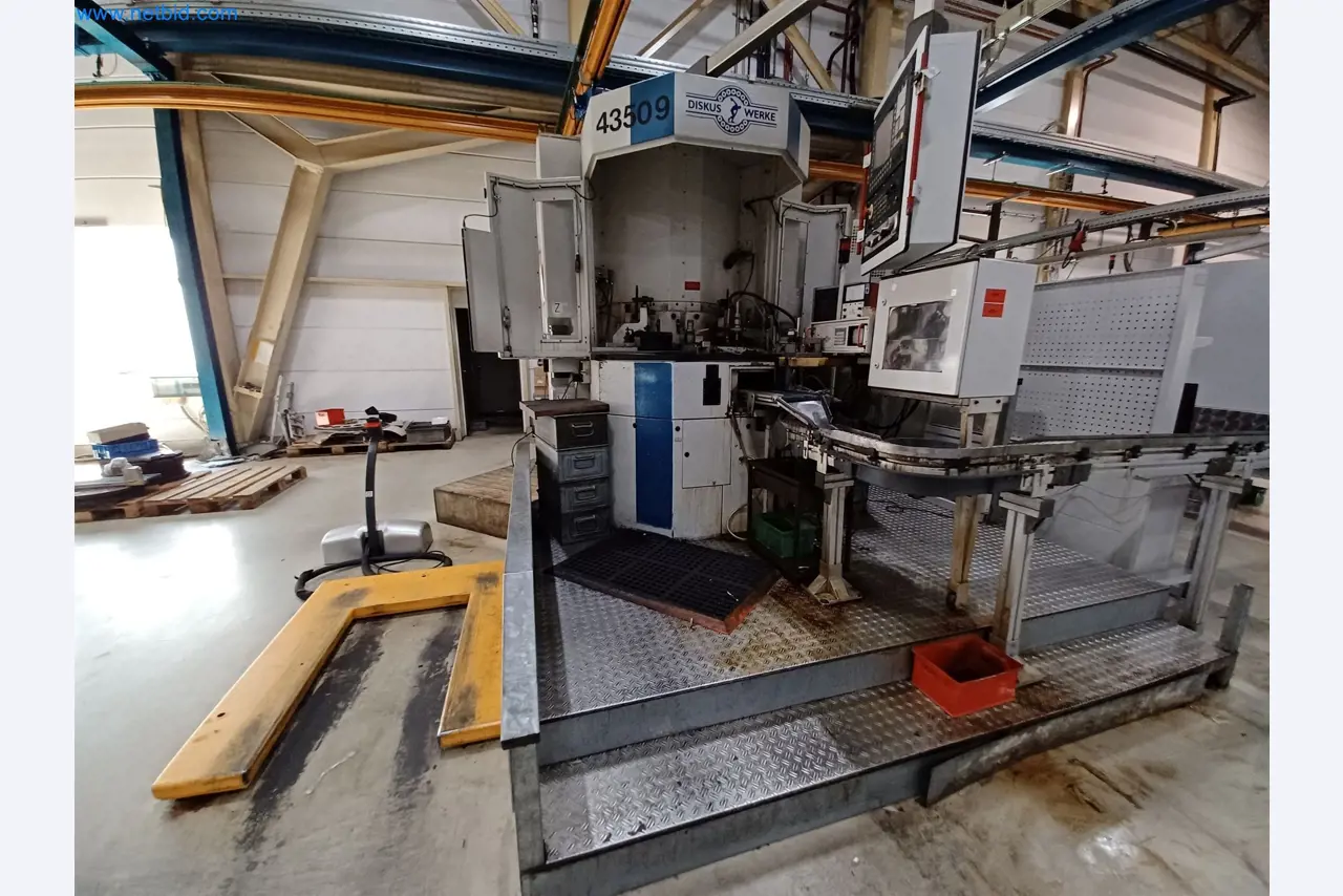 Machines for the production of stamped parts for the automotive industry, among others-1