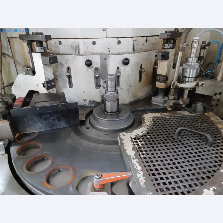 Machines for the production of stamped parts for the automotive industry, among others-7