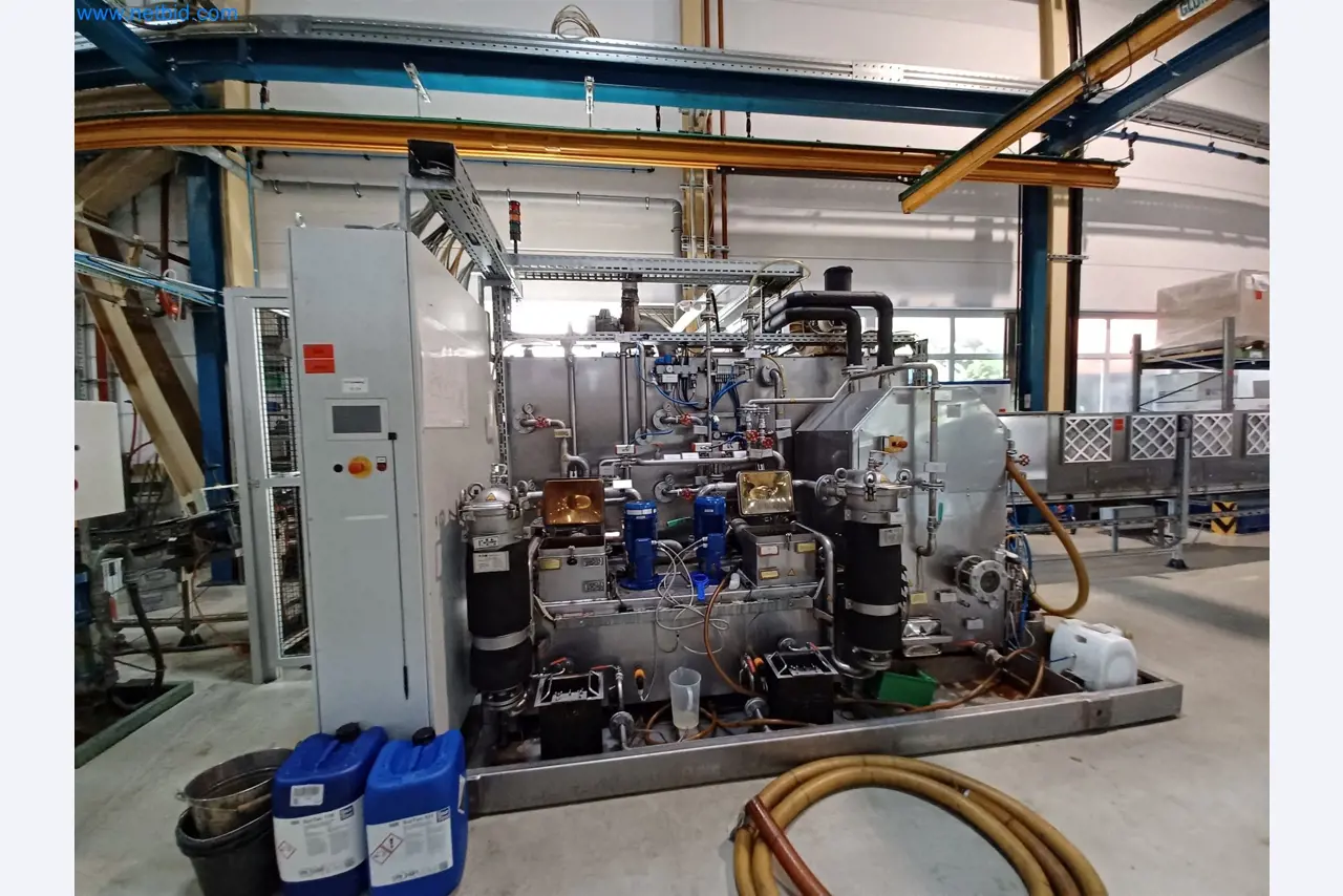 Stroji za proizvodnjo štancanih delov za avtomobilsko industrijo, med drugim-1