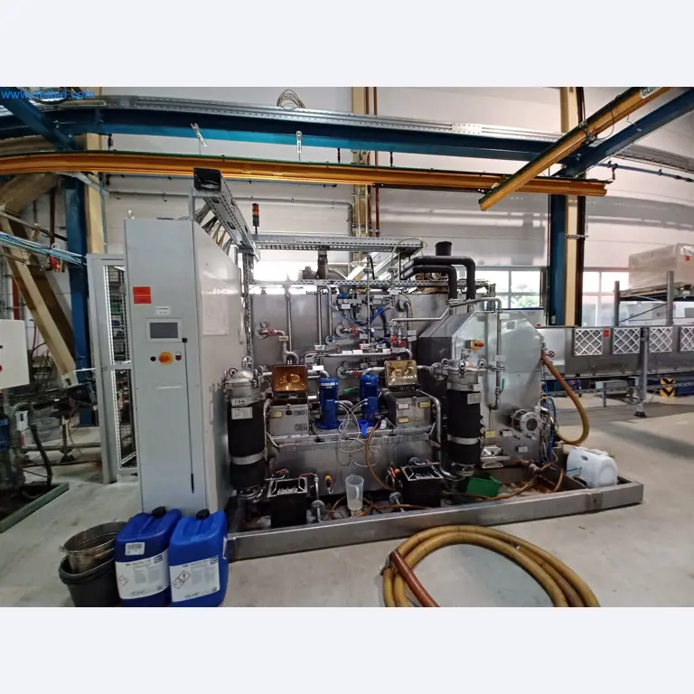 Stroji za proizvodnjo štancanih delov za avtomobilsko industrijo, med drugim-1