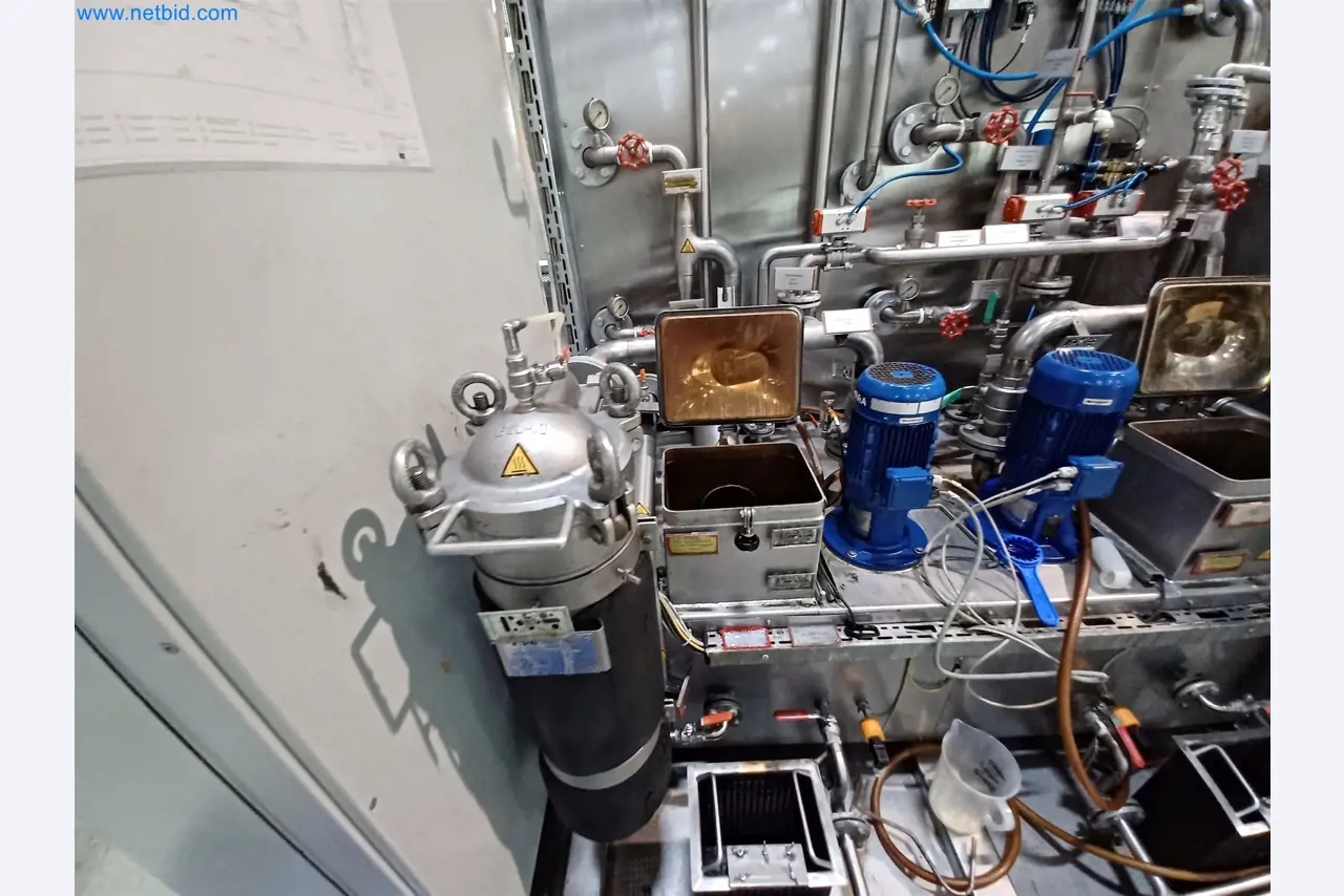 Stroji za proizvodnjo štancanih delov za avtomobilsko industrijo, med drugim-2