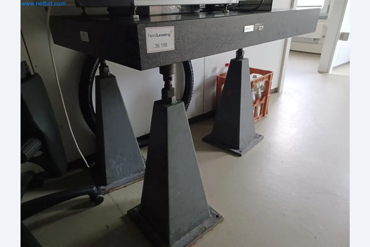 Maschinen zur Herstellung von Stanzteilen u.a. für die Automotiv-Branche-10