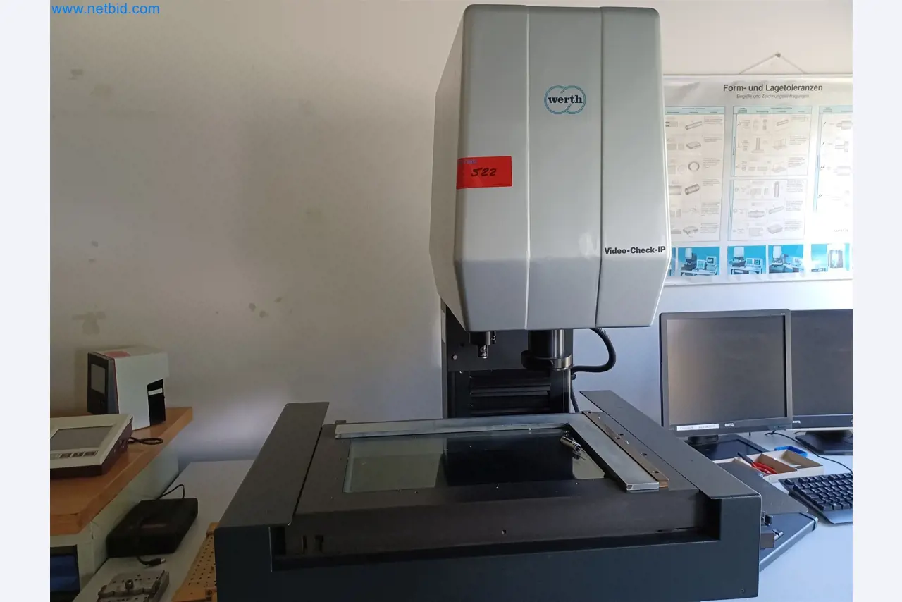 Maschinen zur Herstellung von Stanzteilen u.a. für die Automotiv-Branche-1