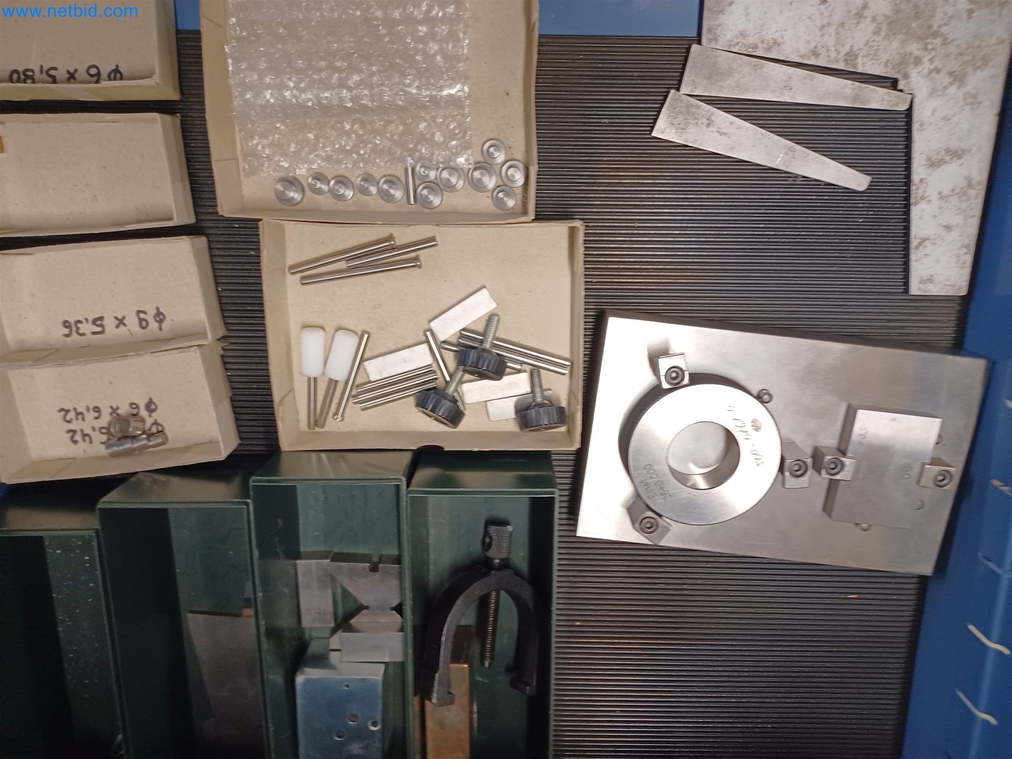 Máquinas para la producción de piezas estampadas para la industria del automóvil, entre otras-12