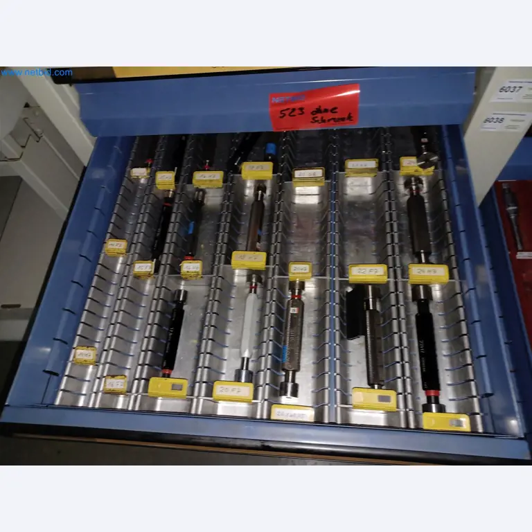 Máquinas para la producción de piezas estampadas para la industria del automóvil, entre otras-1