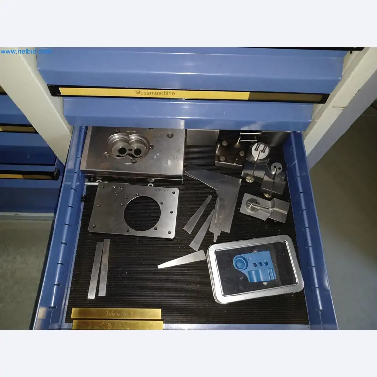 Máquinas para la producción de piezas estampadas para la industria del automóvil, entre otras-3