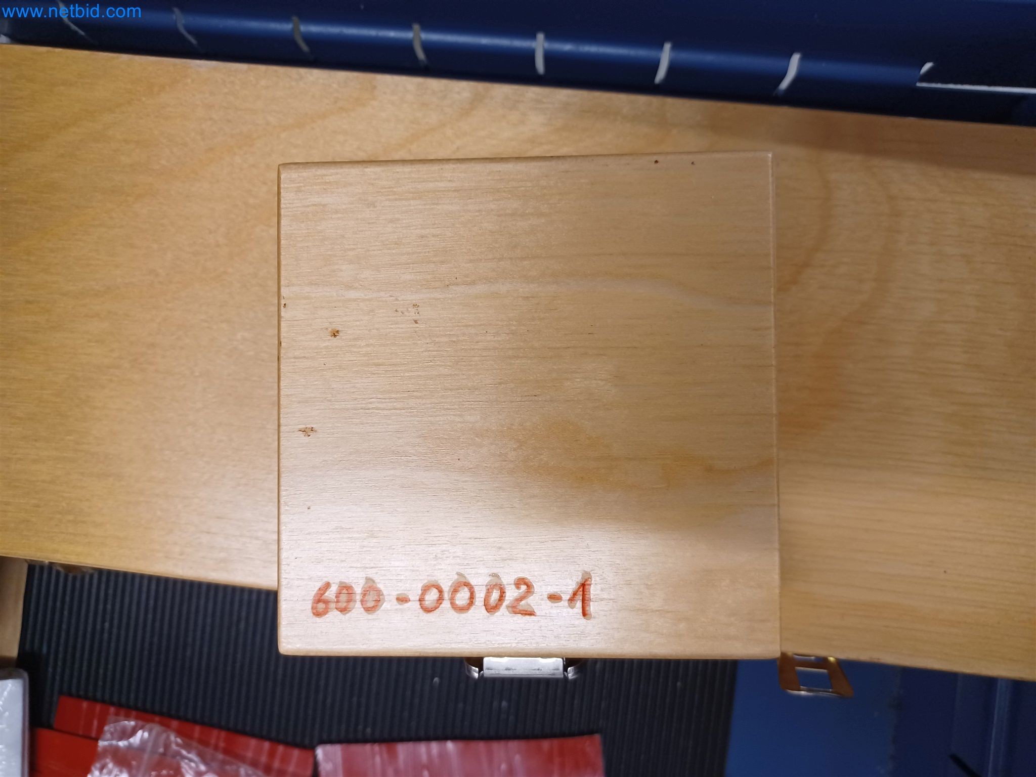 Máquinas para la producción de piezas estampadas para la industria del automóvil, entre otras-9