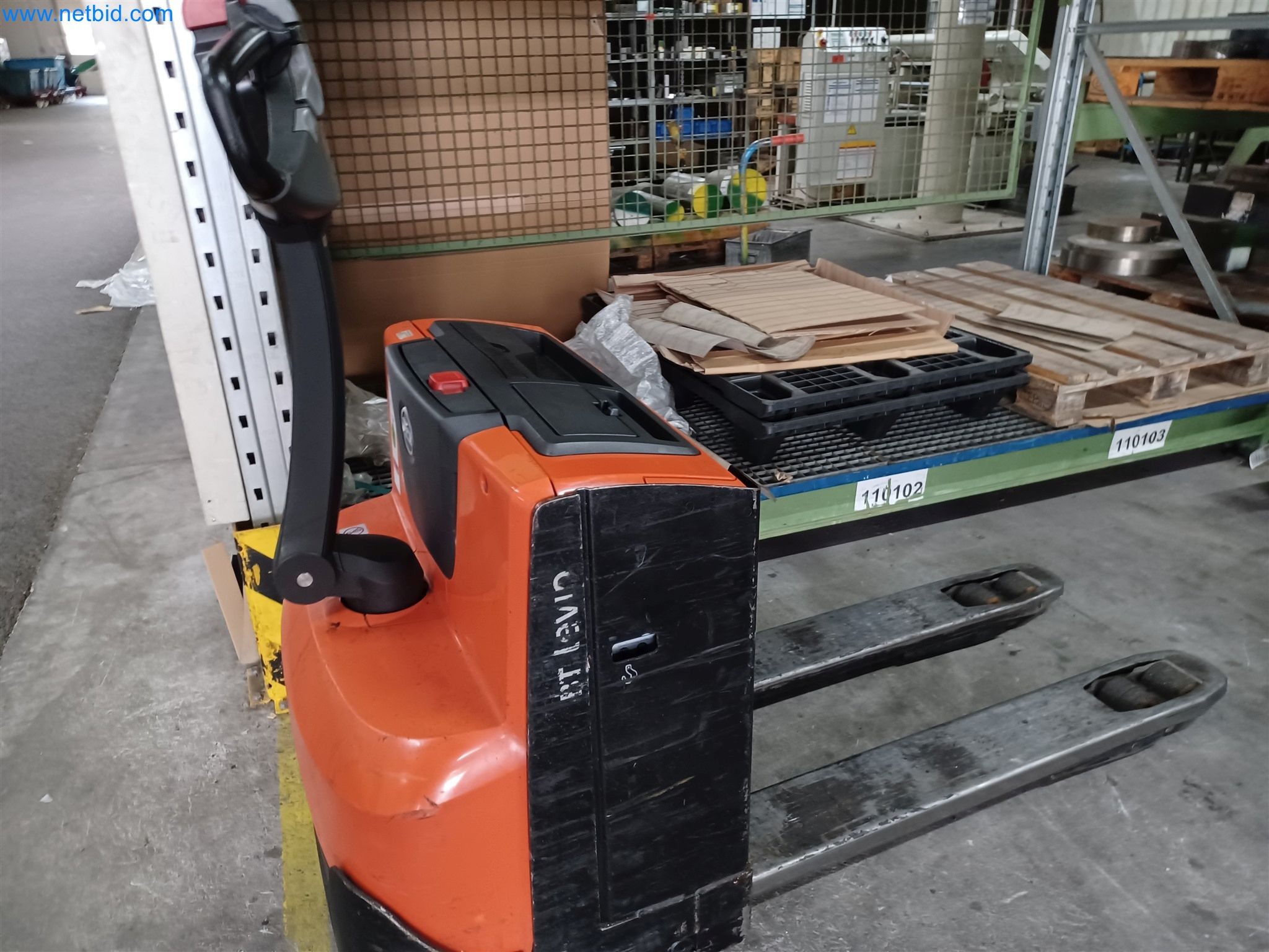 Machines for the production of stamped parts for the automotive industry, among others-2