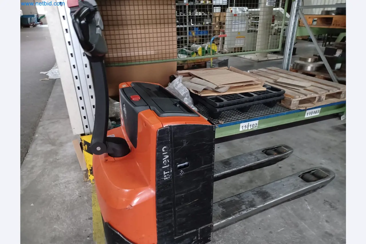 Machines for the production of stamped parts for the automotive industry, among others-2