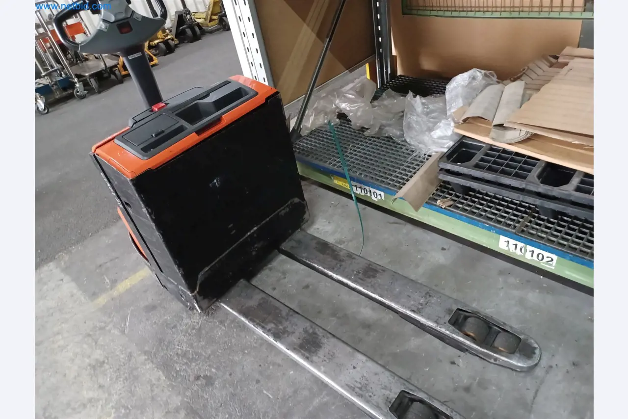 Machines for the production of stamped parts for the automotive industry, among others-3