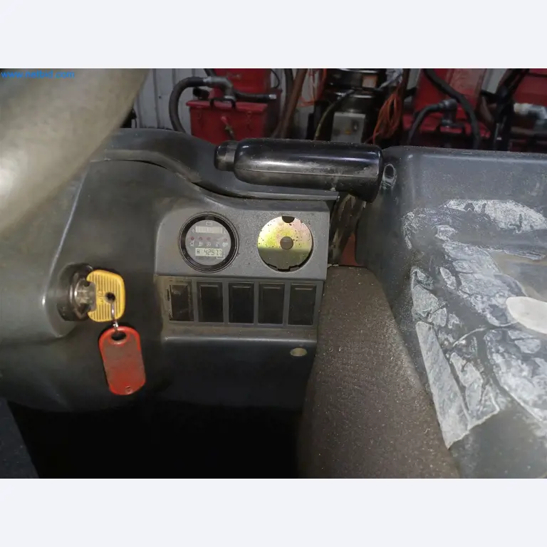 Machines for the production of stamped parts for the automotive industry, among others-7