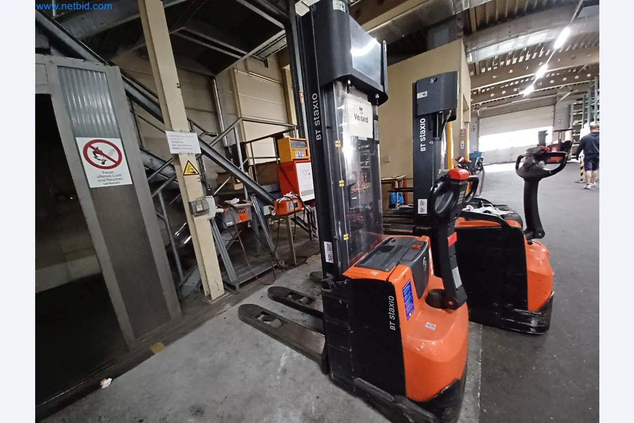 Machines for the production of stamped parts for the automotive industry, among others-1