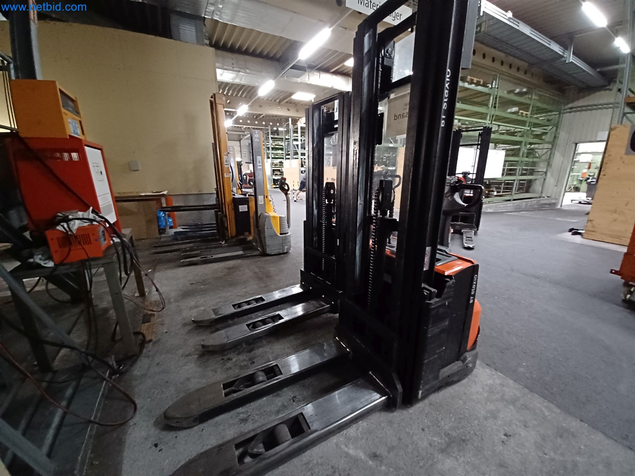 Machines for the production of stamped parts for the automotive industry, among others-2