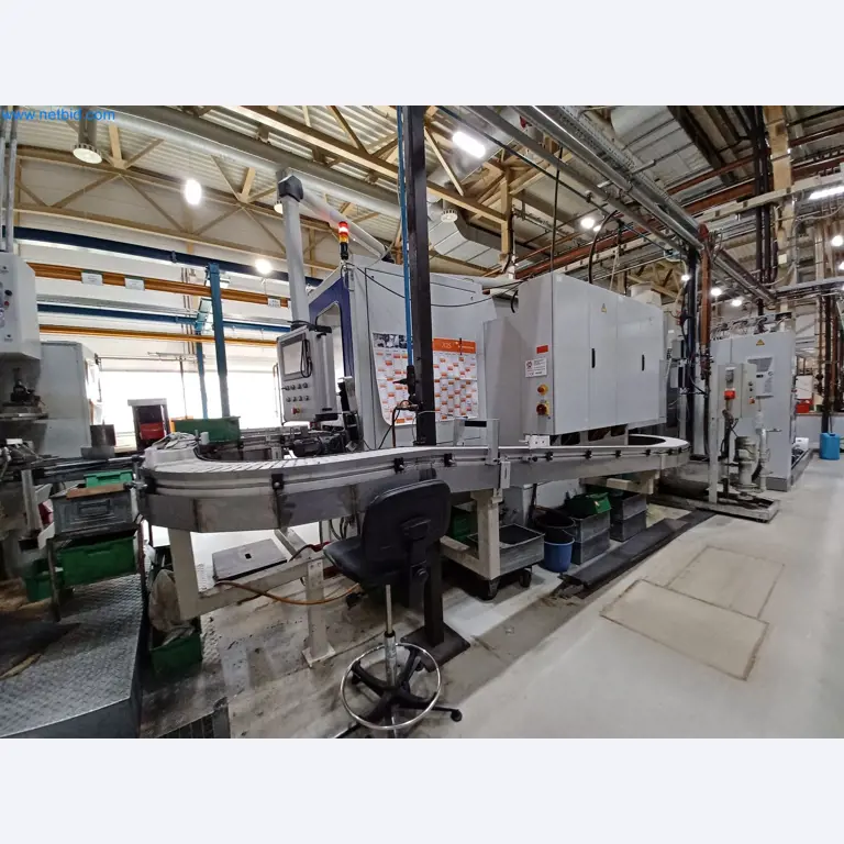 Machines voor de productie van gestanste onderdelen voor onder andere de auto-industrie-21