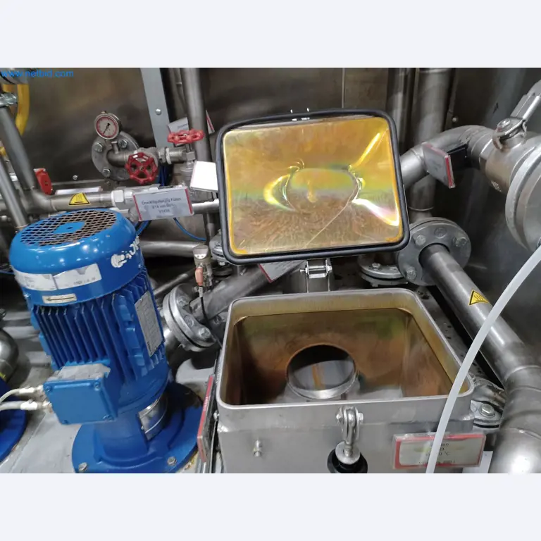 Machines voor de productie van gestanste onderdelen voor onder andere de auto-industrie-5