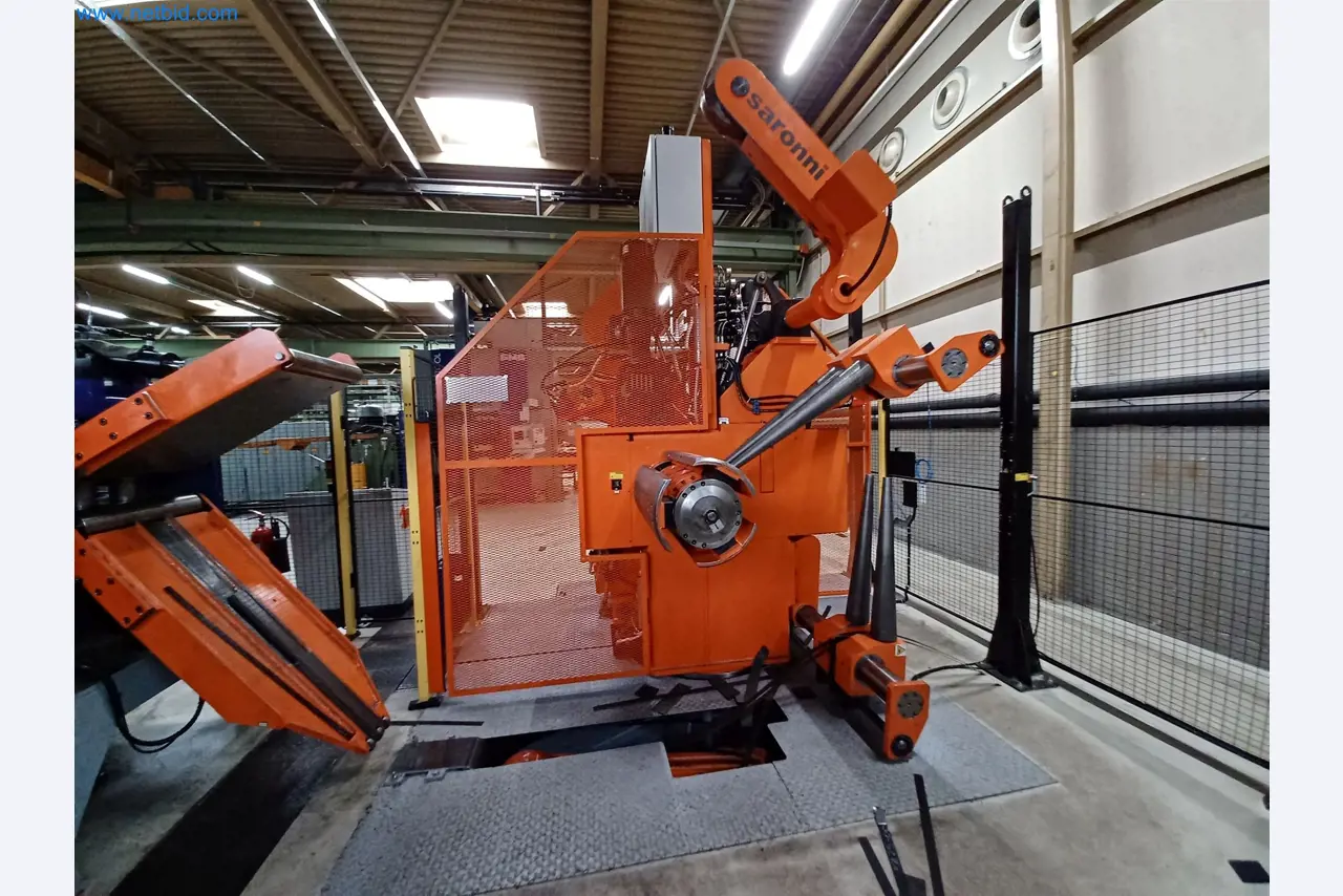 Maszyny do produkcji części tłoczonych dla przemysłu motoryzacyjnego, między innymi-7