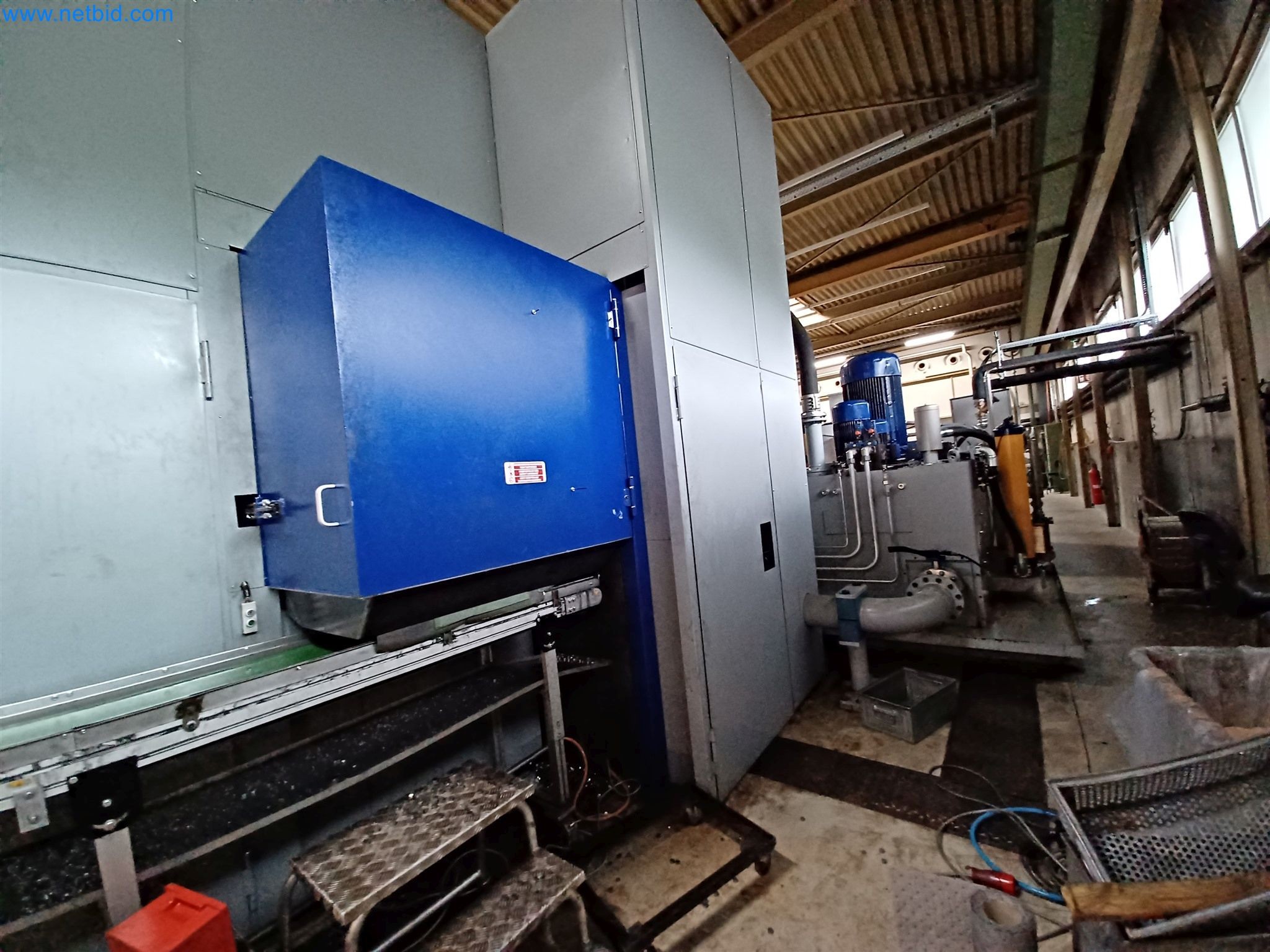 Máquinas para la producción de piezas estampadas para la industria del automóvil, entre otras-11