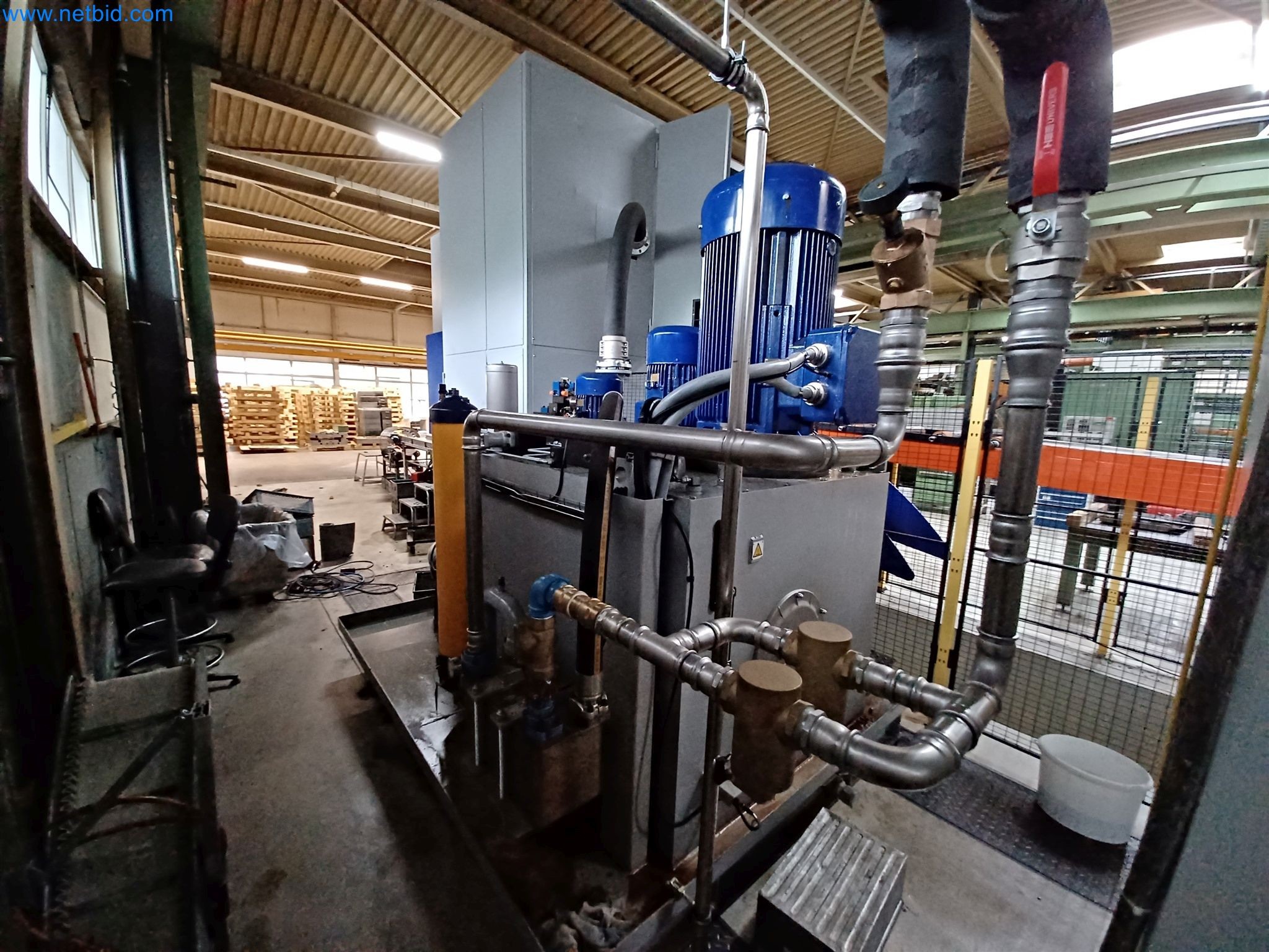 Máquinas para la producción de piezas estampadas para la industria del automóvil, entre otras-14