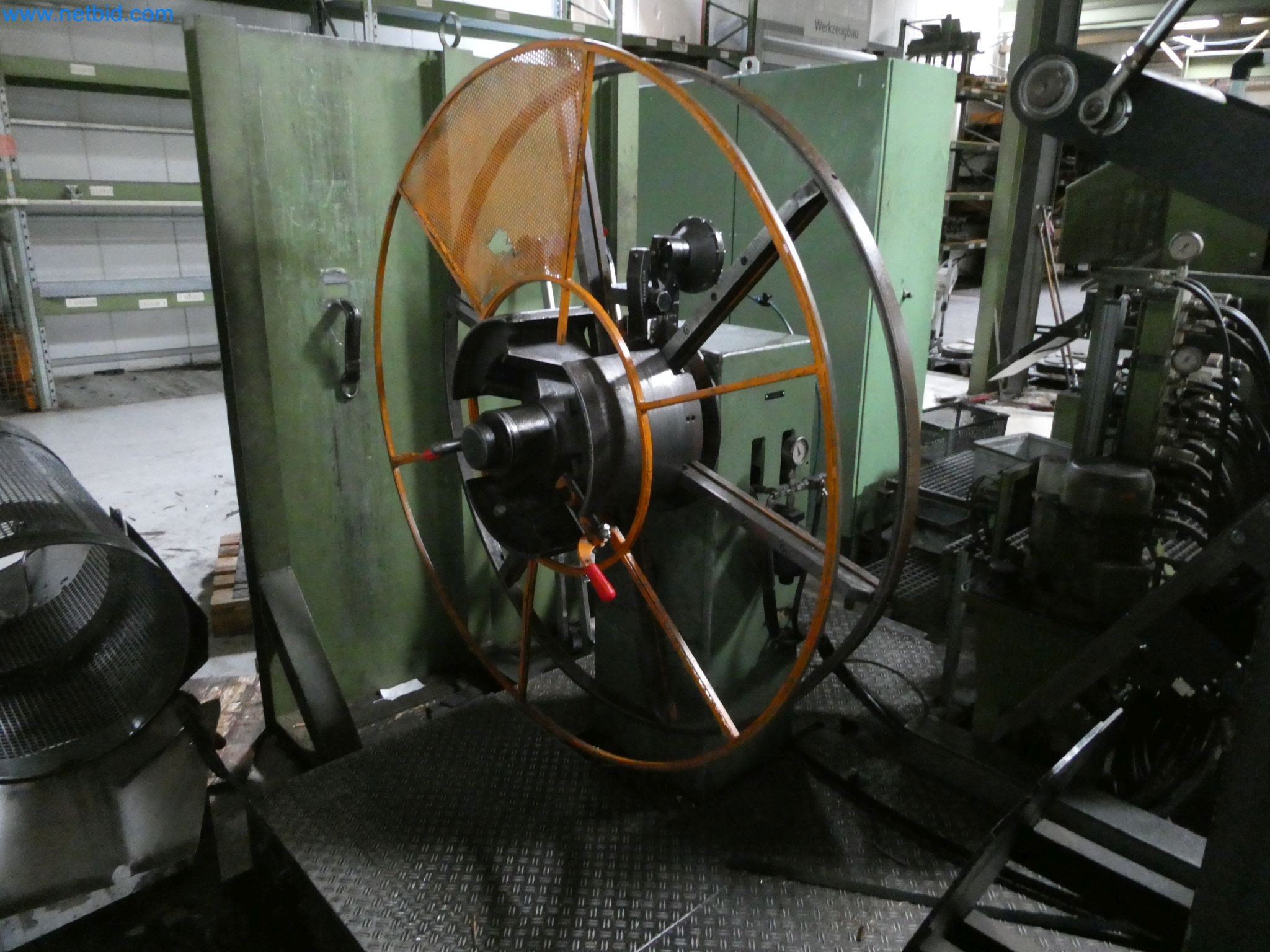 Maszyny do produkcji części tłoczonych dla przemysłu motoryzacyjnego, między innymi-4