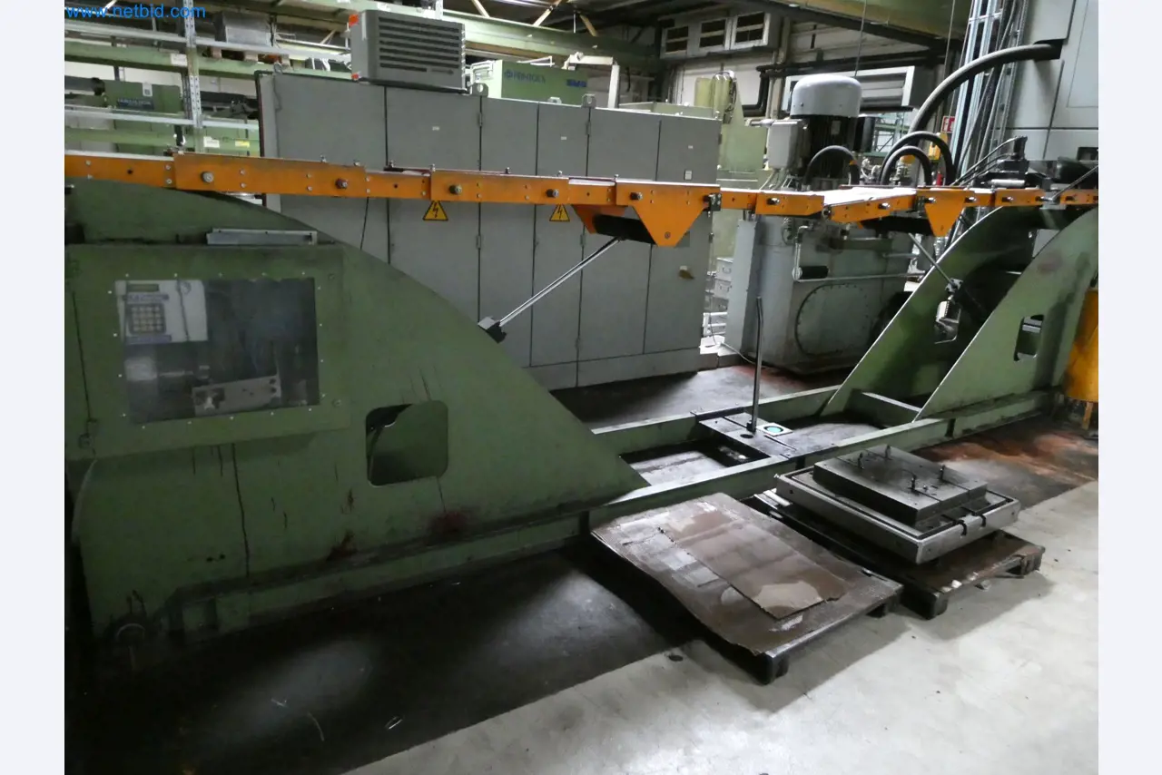 Machines for the production of stamped parts for the automotive industry, among others-6