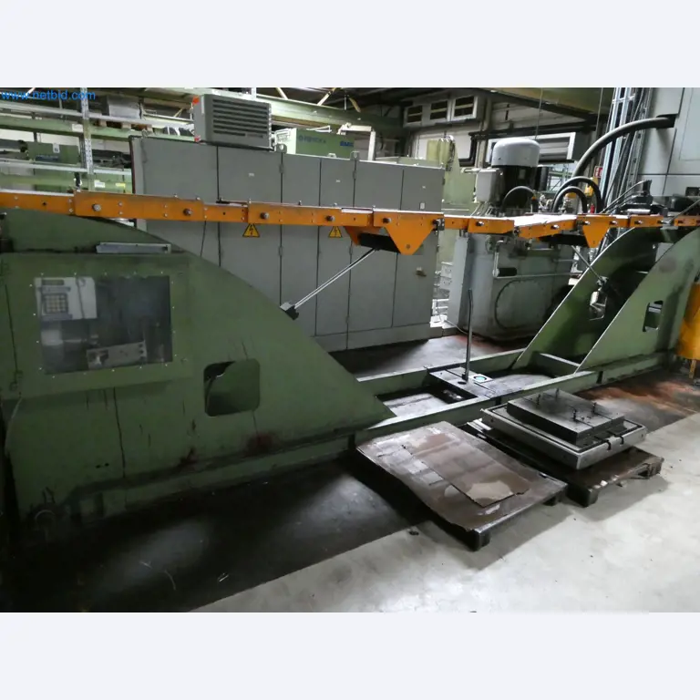 Machines for the production of stamped parts for the automotive industry, among others-6
