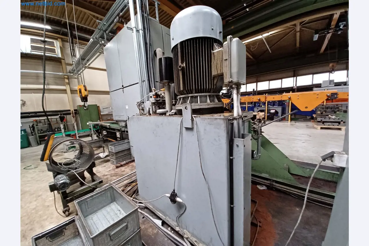 Machines for the production of stamped parts for the automotive industry, among others-15