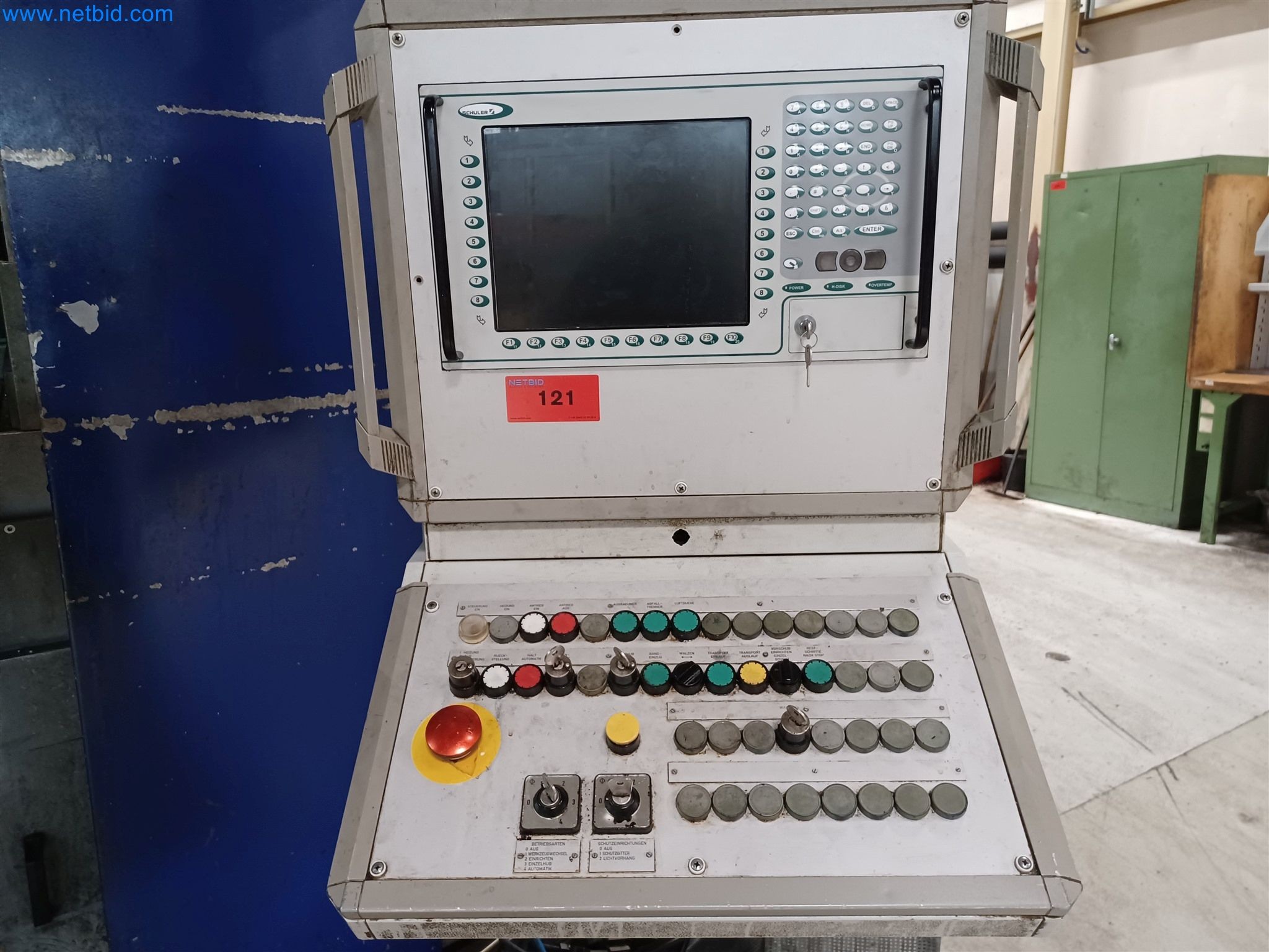 Machines pour la fabrication de pièces découpées, entre autres pour le secteur de l'automobile-5